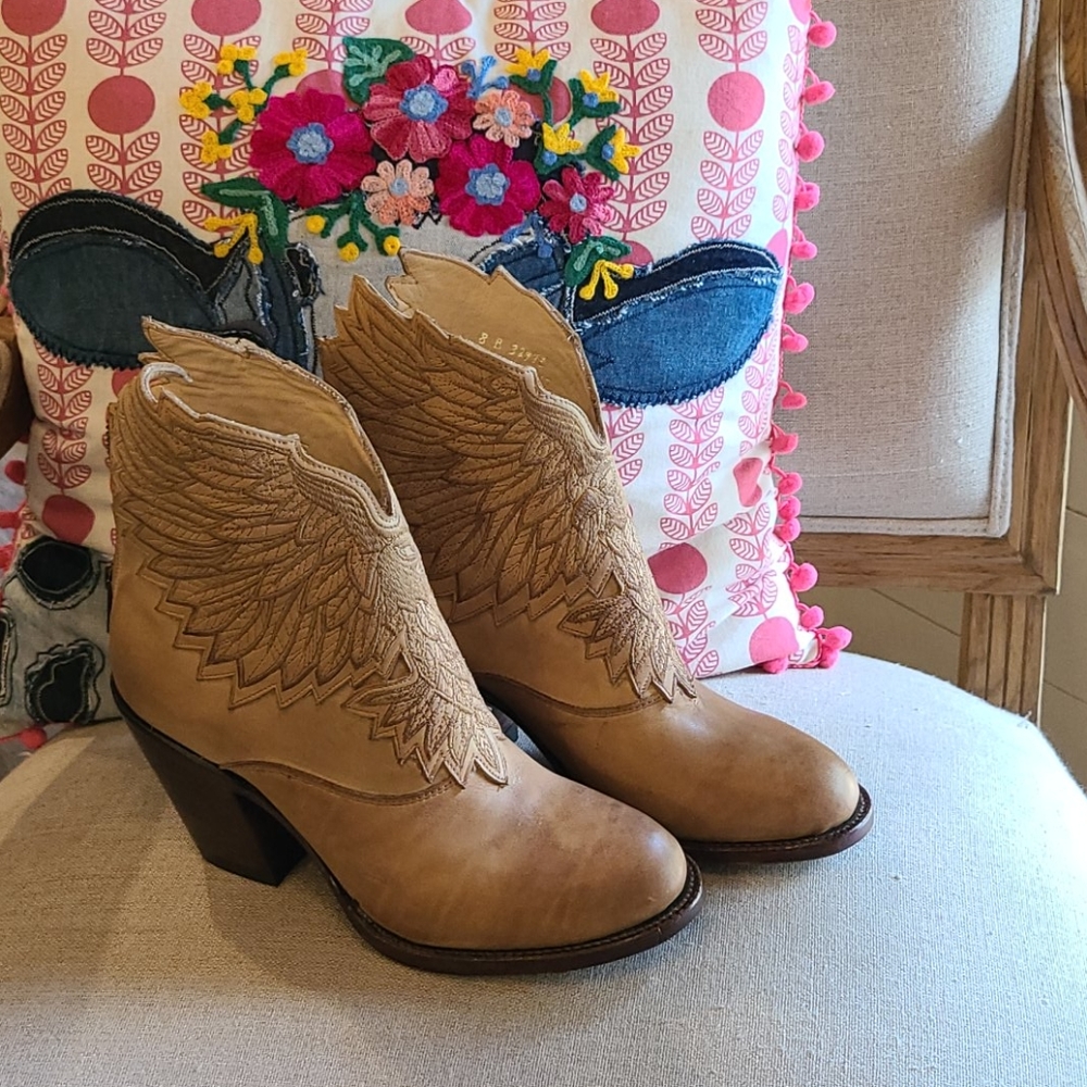Lucchese Celine Winged Booties 8